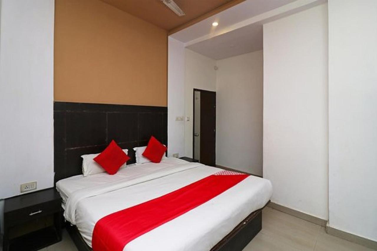Capital O Hotel Surya Continental Lucknow Dış mekan fotoğraf
