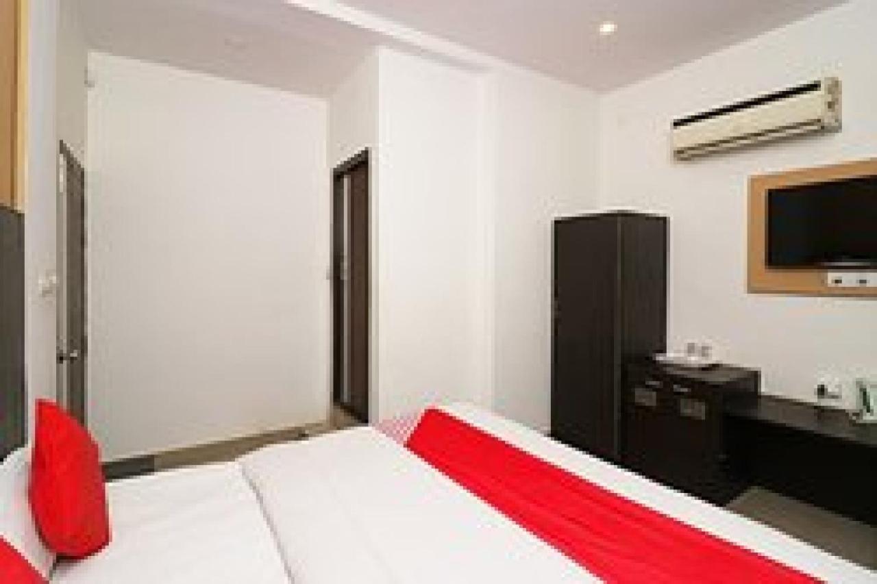 Capital O Hotel Surya Continental Lucknow Dış mekan fotoğraf