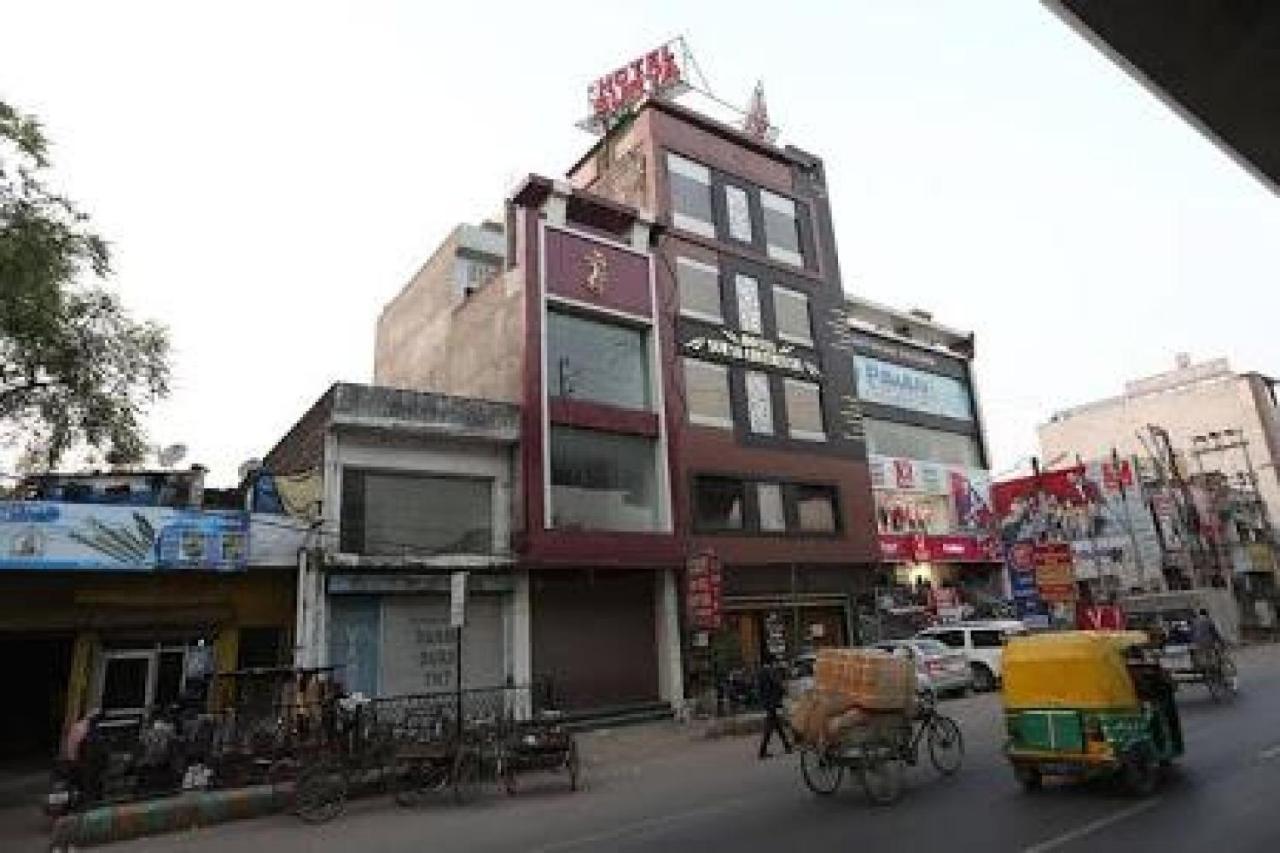 Capital O Hotel Surya Continental Lucknow Dış mekan fotoğraf